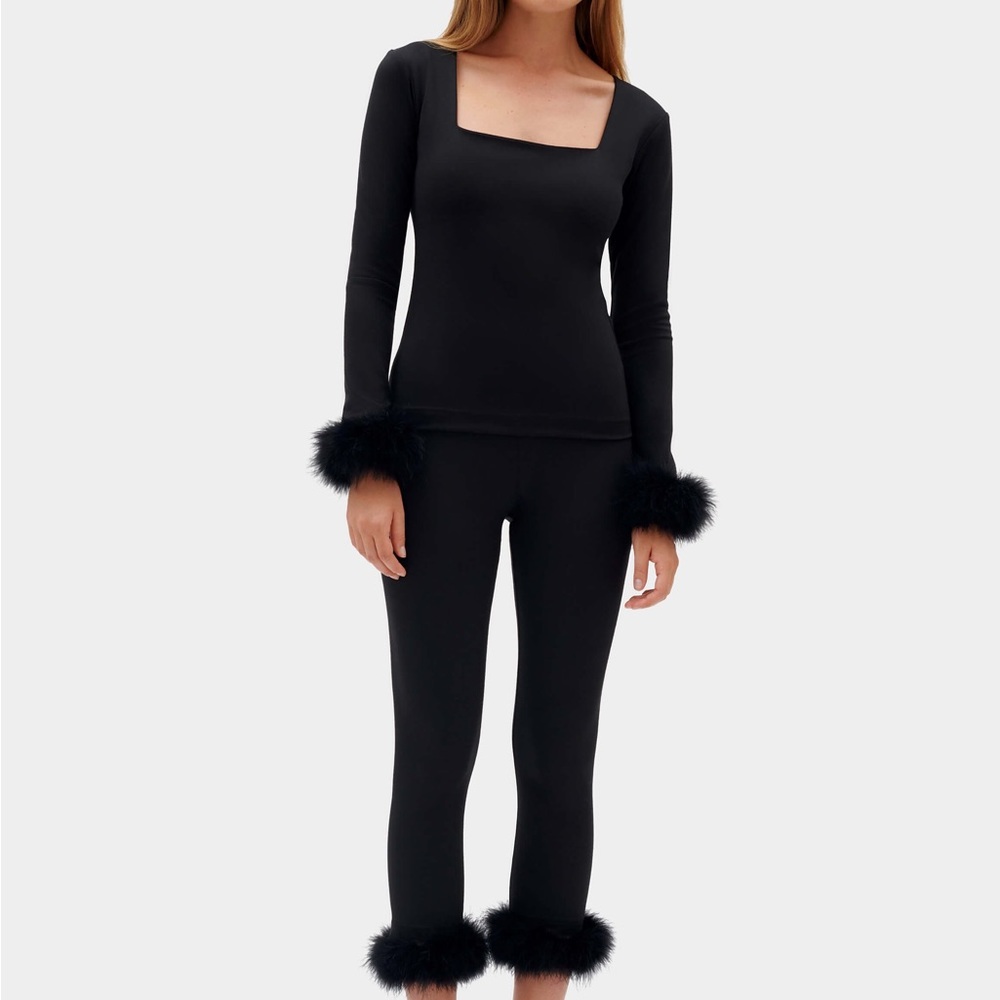 The Weekend Chic Set with Leggings in Black size Small